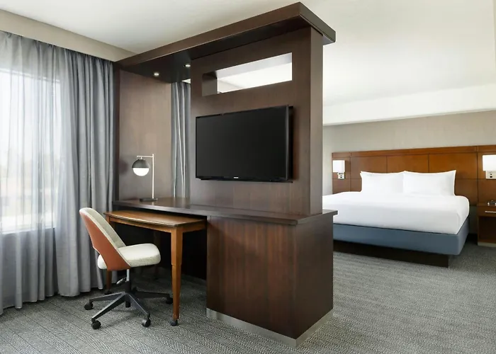 Courtyard By Marriott Los Angeles Woodland Hills